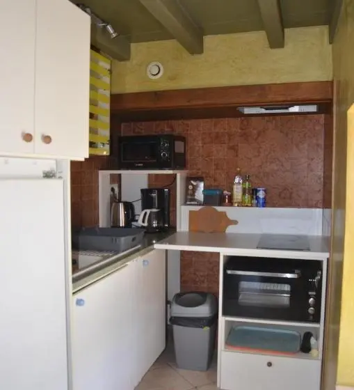 スタンダードスタジオ, Studio Et Colocation Gîte Les 7 Fontaines