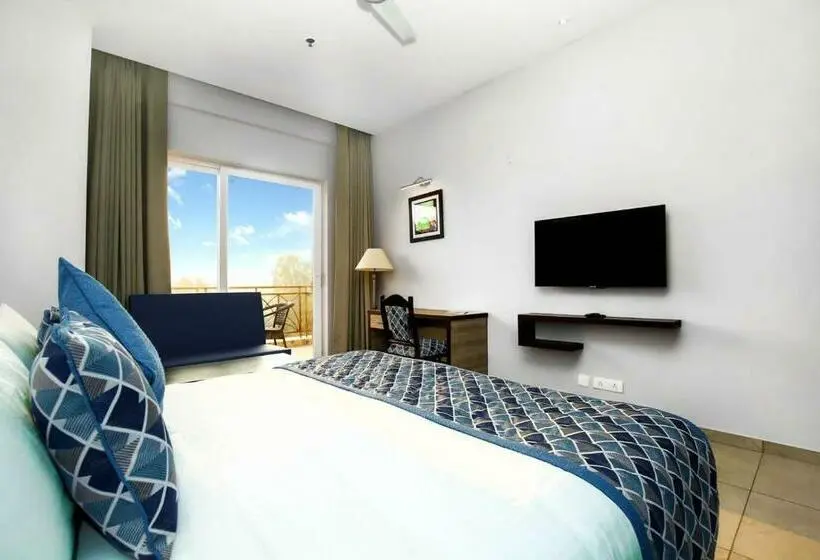 キングサイズベッドのスタンダードルーム, The Zenith   A Boutique Hotel By Hot Millions