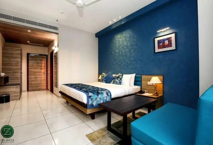 キングサイズベッドのスタンダードルーム, The Zenith   A Boutique Hotel By Hot Millions