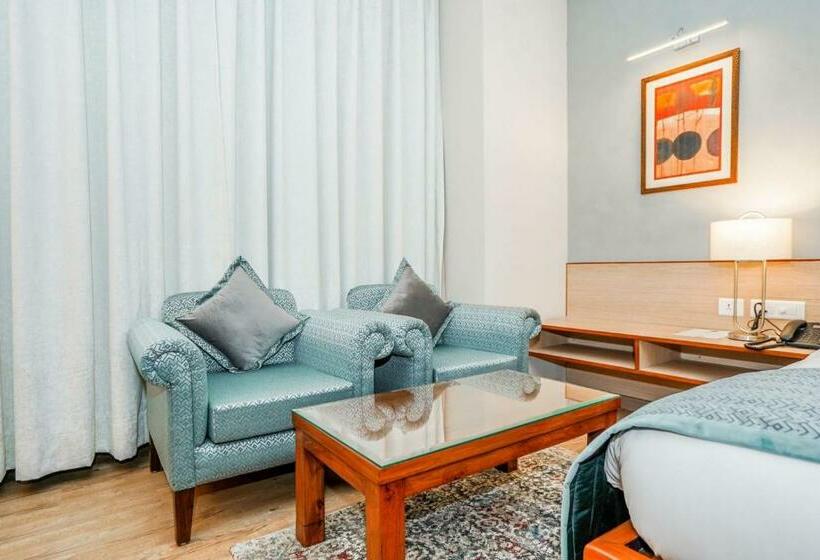 디럭스 룸 킹사이즈 침대, The Zenith  A Boutique  By Hot Millions