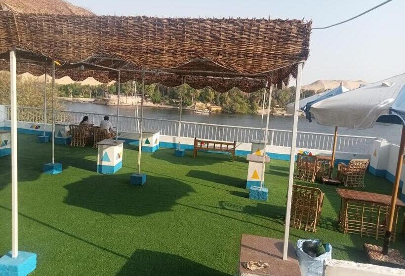 اتاق لوکس با چشم‌انداز دریا, Abazido Nubian Guest House
