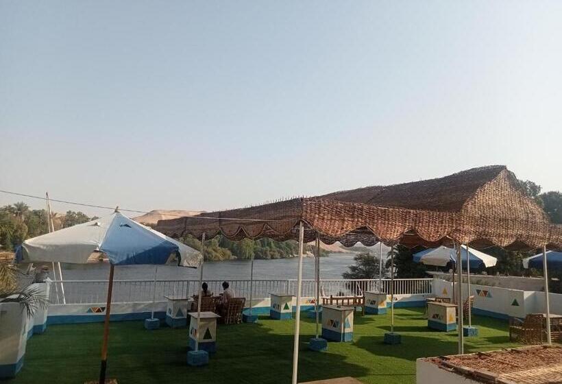 اتاق لوکس با چشم‌انداز دریا, Abazido Nubian Guest House