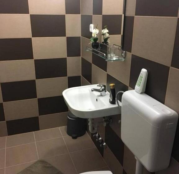 带露台的高档房间, Boróka Vendégház Tóalmás