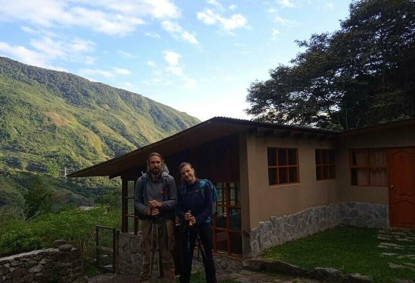 스탠다드 트리플 룸, Lia B&b Lucmabamba