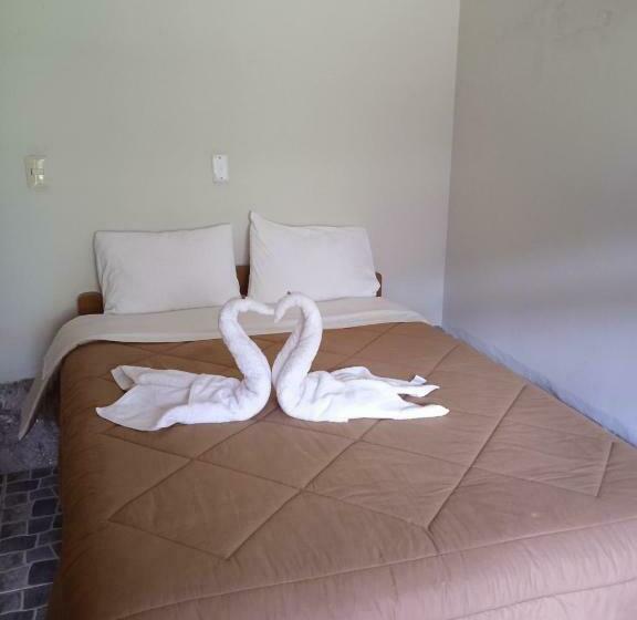 스탠다드 트리플 룸, Lia B&b Lucmabamba