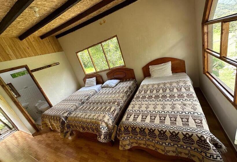 חדר סטנדרט לשלושה, Lia B&b Lucmabamba
