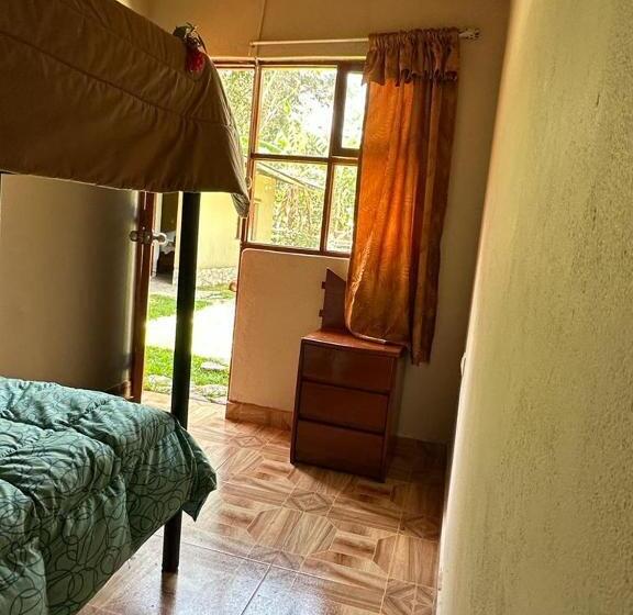 스탠다드 트리플 룸, Lia B&b Lucmabamba