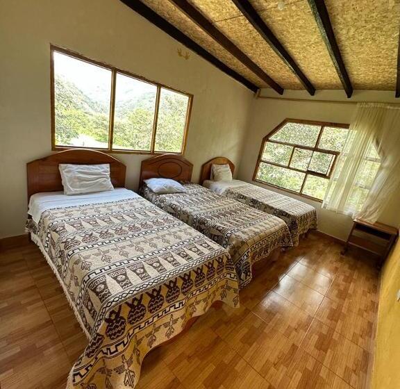 스탠다드 트리플 룸, Lia B&b Lucmabamba