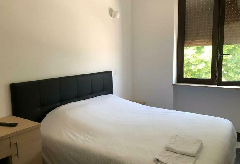 スタンダードルーム, La Rocca