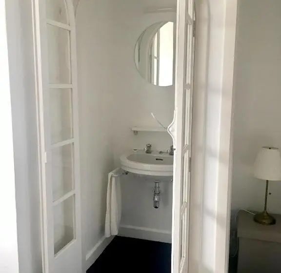 ファミリールーム, Maison Blanche