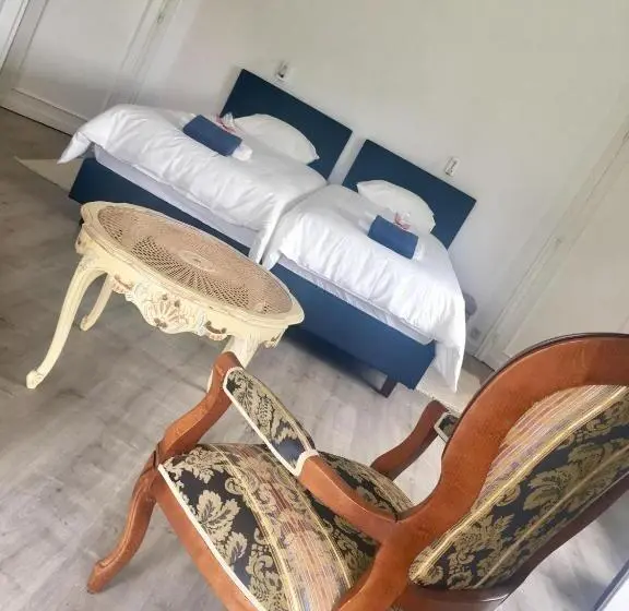 バルコニー付きデラックスルーム, Maison Blanche