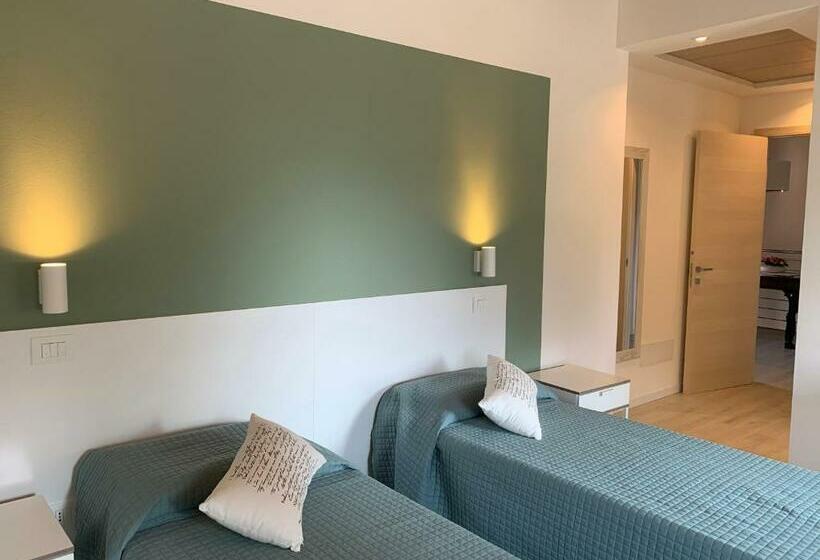 غرفة قياسية مطلّة علي الحديقة, Villavecchia