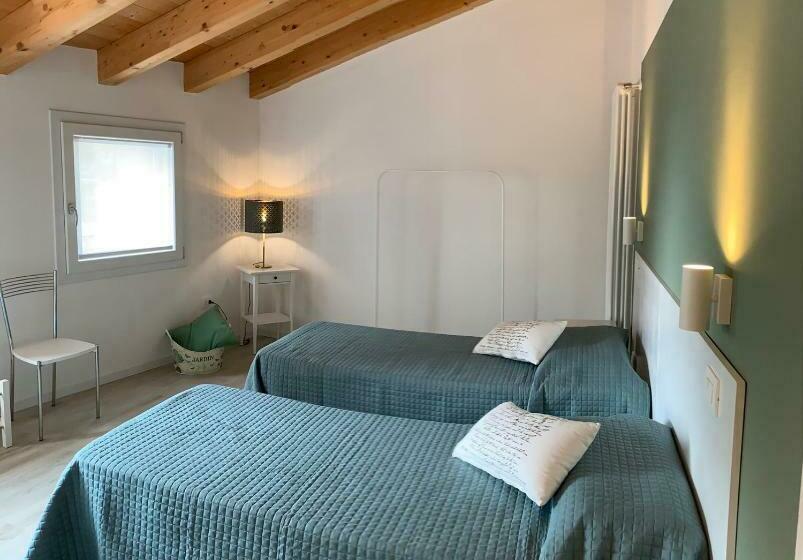 غرفة قياسية مطلّة علي الحديقة, Villavecchia