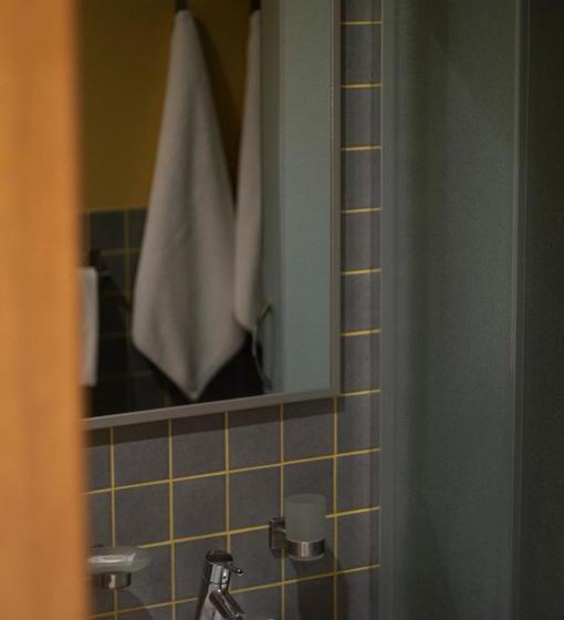 패밀리 룸, Eden Resort