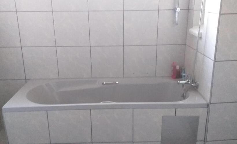 Quarto Familiar, Kwa Dlamathe Guesthouse