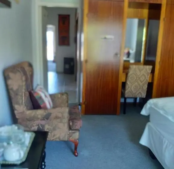 バス共有のスタンダードルーム, Kwa Dlamathe Guesthouse