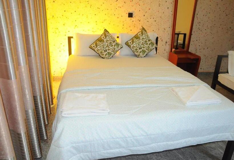 Трехместный Номер Комфорт, Ruwanara Royal Majestry