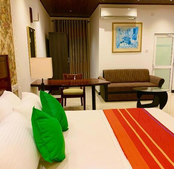 Номер Superior Кровать Кинг, Ruwanara Royal Majestry