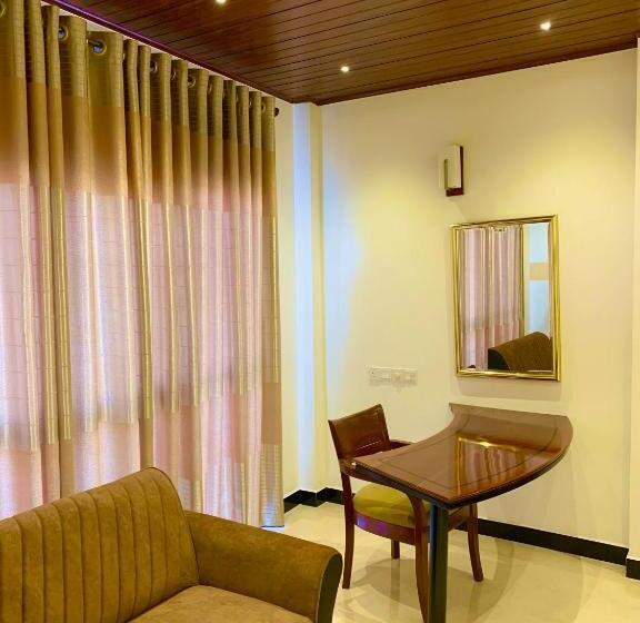 Номер Superior Кровать Кинг, Ruwanara Royal Majestry