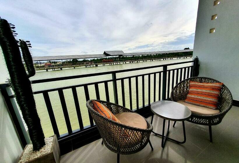 家庭间, Shanghai Resort