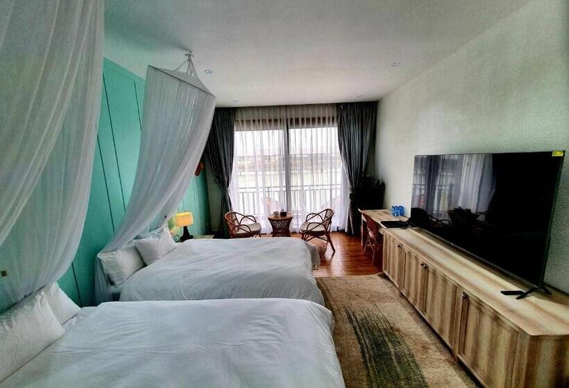 豪华湖景房, Shanghai Resort