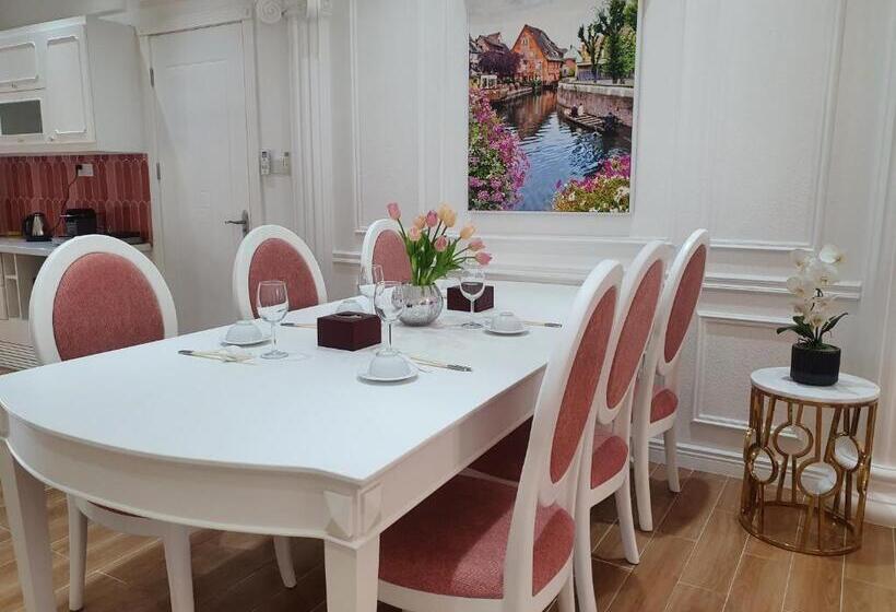 带阳台的豪华间, Shanghai Resort