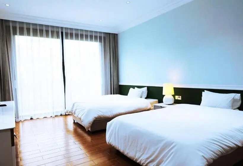 バルコニー付きスタンダードルーム, Shanghai Resort