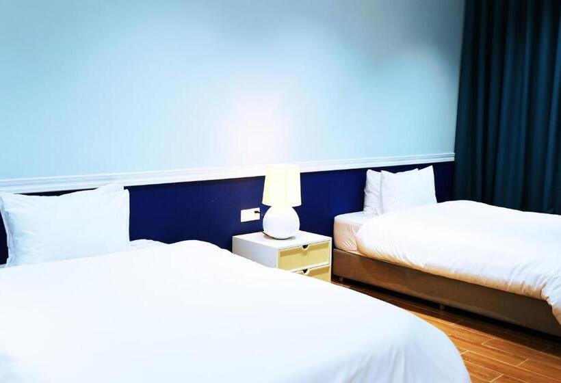 标准间带阳台, Shanghai Resort