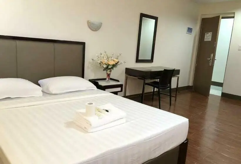 デラックスルーム, Meaco Royal Hotel  Aparri