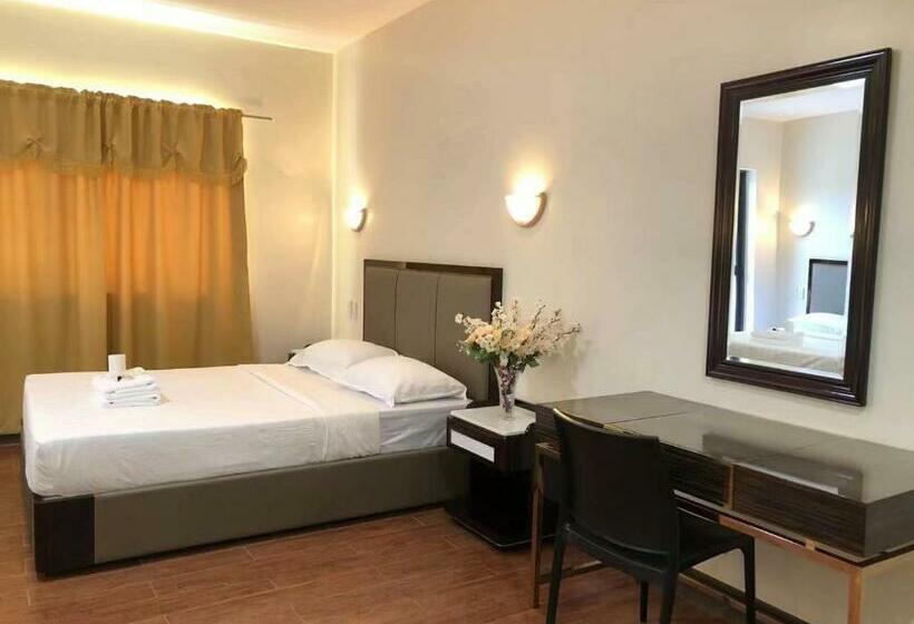 اتاق لوکس, Meaco Royal Hotel  Aparri