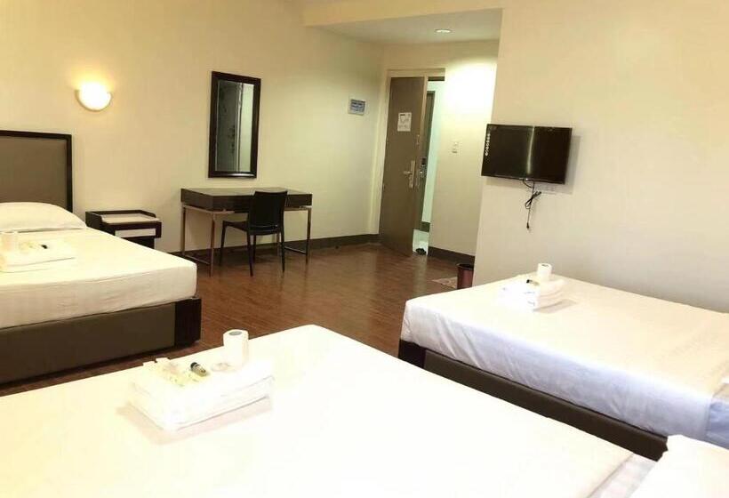 سوییت خانوادگی, Meaco Royal Hotel  Aparri