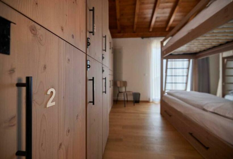 Quarto Familiar, Ostello Scudellate Monte Generoso