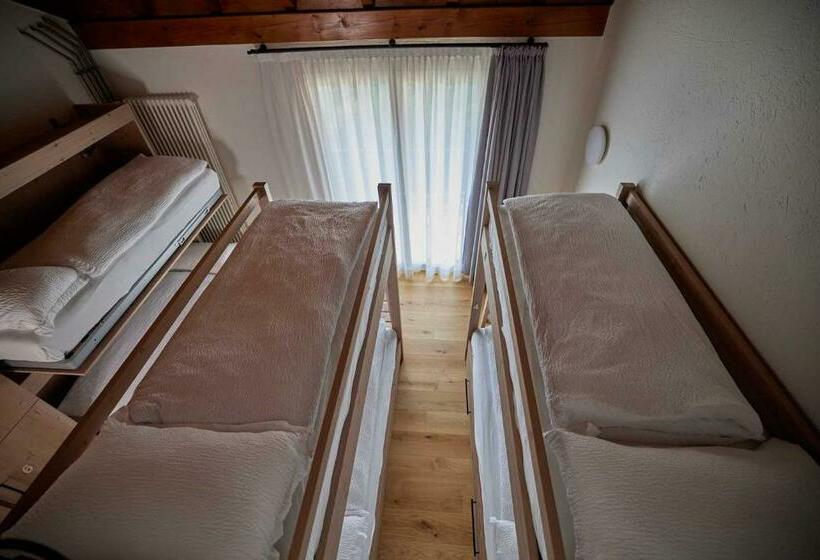Quarto Familiar, Ostello Scudellate Monte Generoso