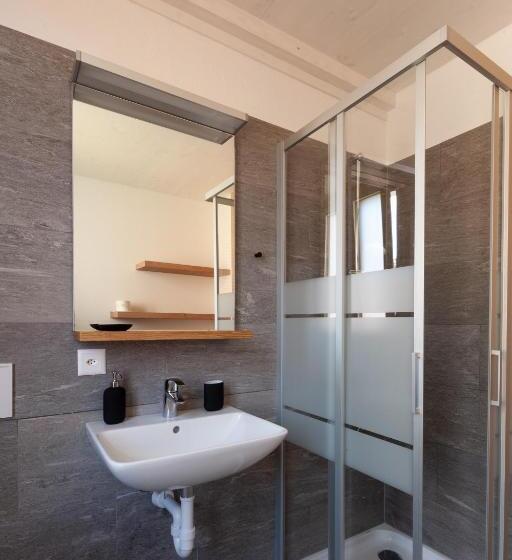 Family Room, Ostello Scudellate Monte Generoso