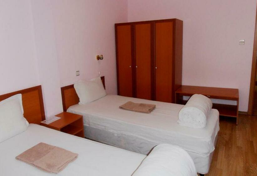 Апартаменты 1 Спальня, Guest House Misha