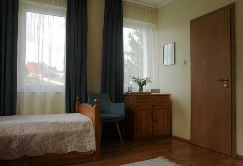 标准单人间, Gurudeva Bhavan