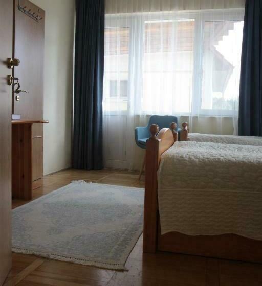 标准间, Gurudeva Bhavan