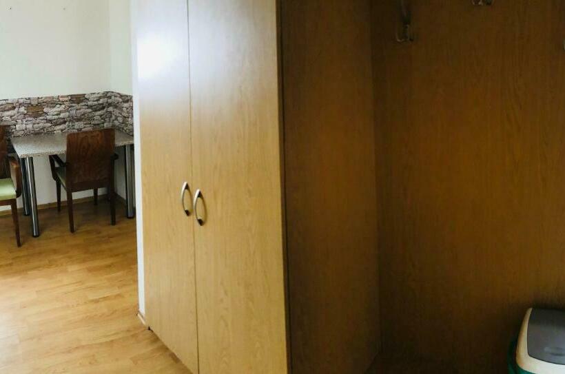 Семейный Номер, Penzión Prameň