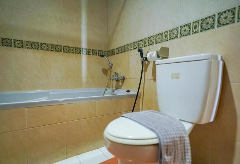 デラックスルーム, Urbanview By Millenium