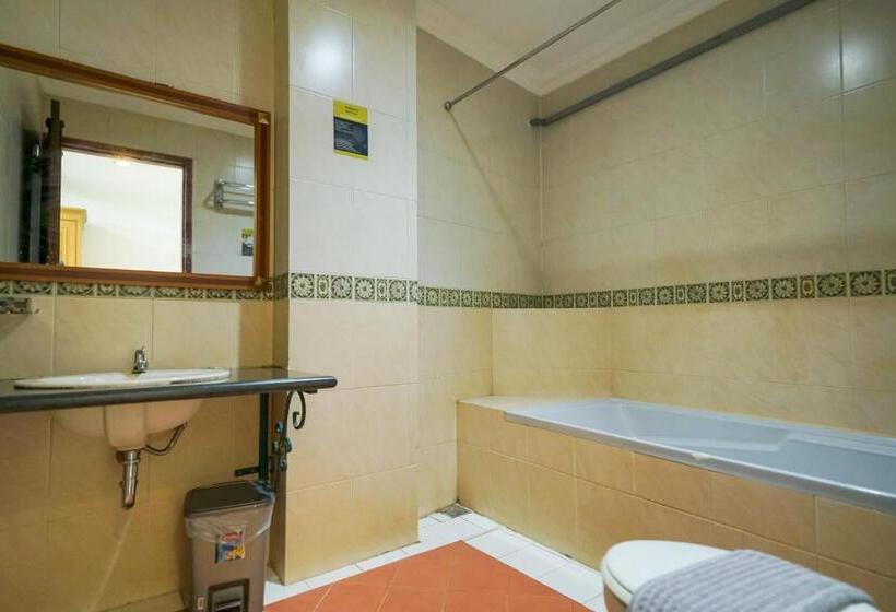 デラックスルーム, Urbanview By Millenium