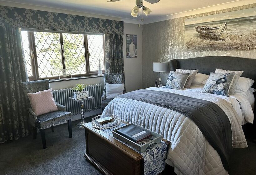 スタンダードルーム, Beechwood B And B