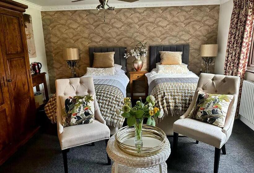 スタンダードルーム, Beechwood B And B