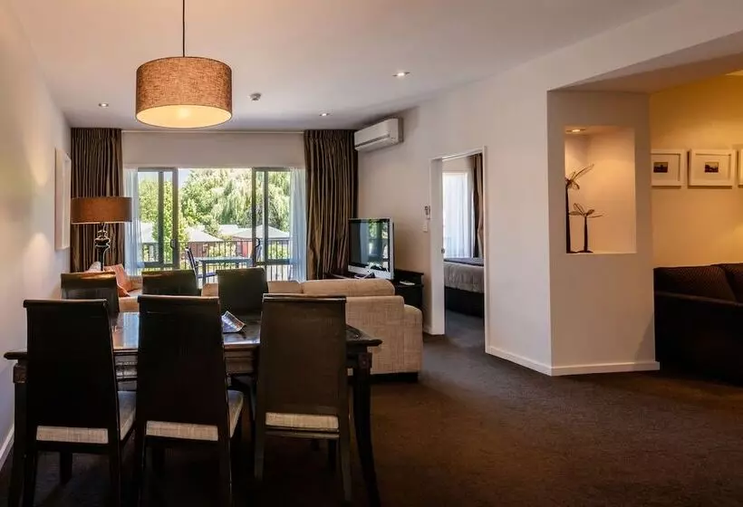1ベッドルームアパートメント, Clear Ridge Apartments