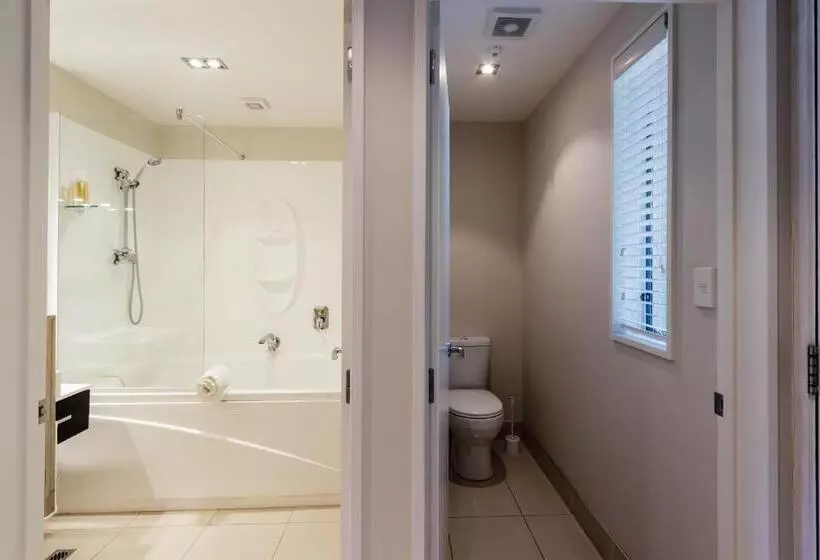 2ベッドルームアパートメント, Clear Ridge Apartments