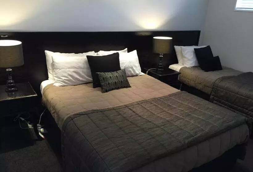 2ベッドルームアパートメント, Clear Ridge Apartments