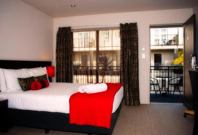 标准工作室, Dunedin Palms Motel