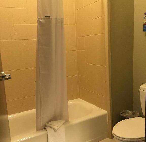 غرفة قياسية سرير كينج, Baymont By Wyndham College Station