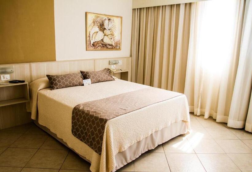 スタンダードルーム, Binder Quality Inn