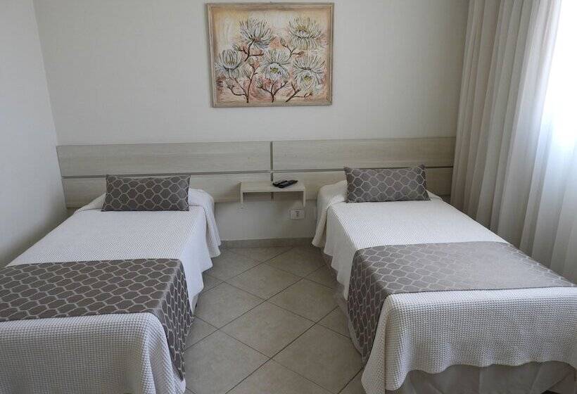 スタンダードルーム, Binder Quality Inn