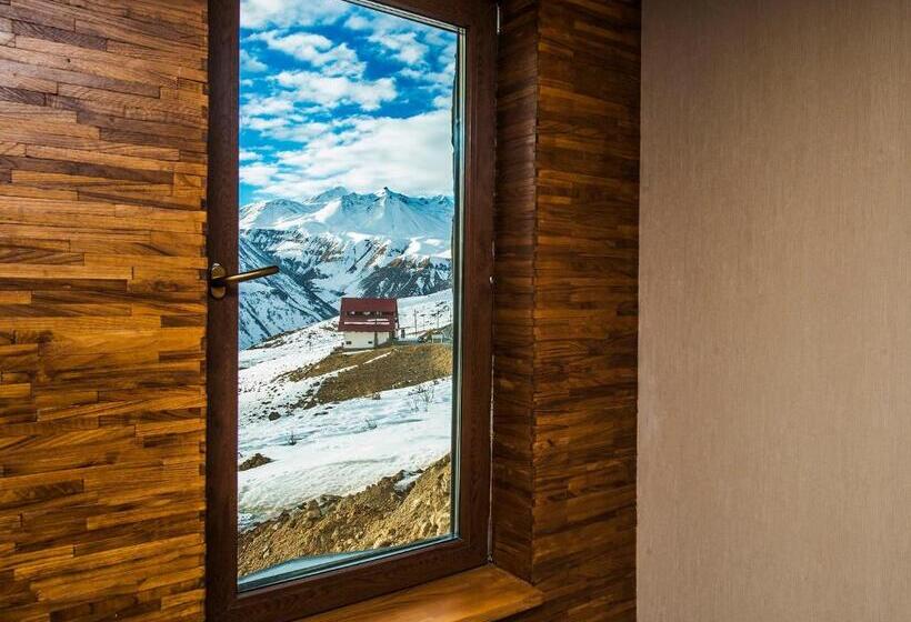 سوئیت 2 خوابه, Carpe Diem Gudauri